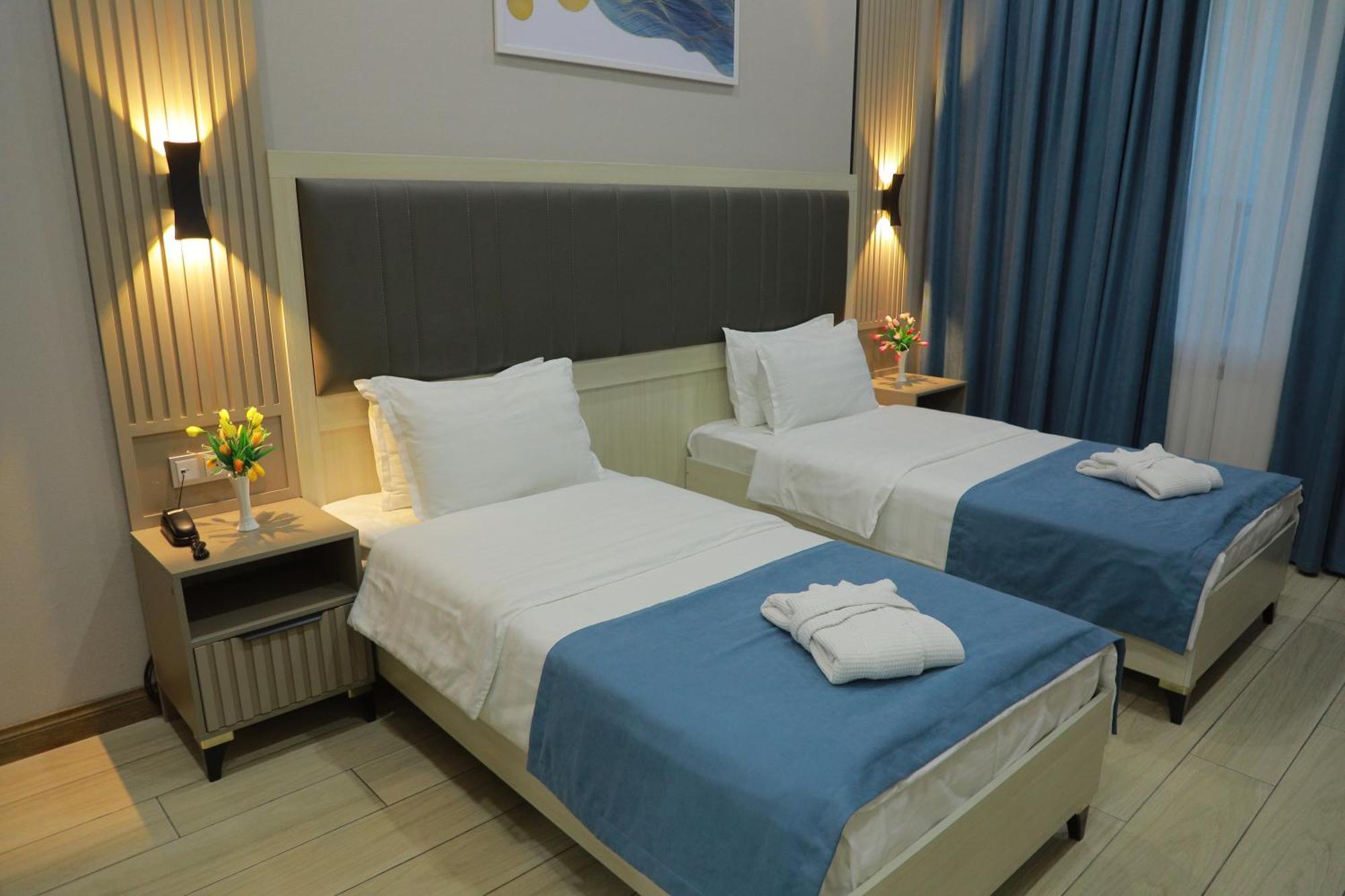 Human Hotel Tashkent Exterior foto